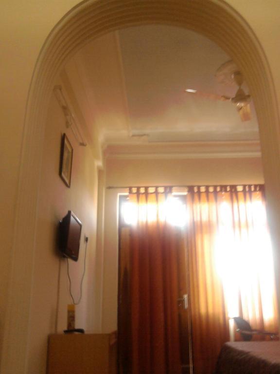 Sapphire Inn Bhimtal Ngoại thất bức ảnh